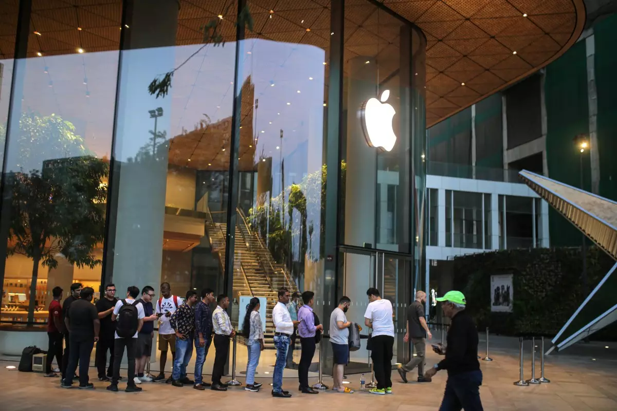 Apple’s Strategic Expansion in India: A New Era of Retail and Manufacturing