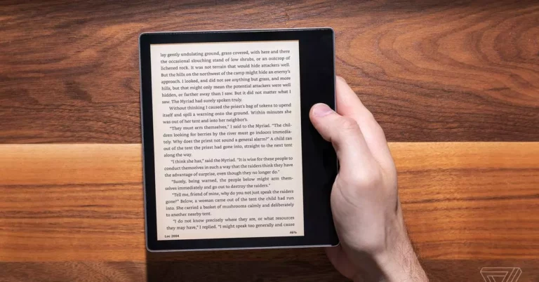 Amazon Bids Farewell to the Kindle Oasis: A Shift in E-Reading Preferences 1 Amazon Bids Farewell to the Kindle Oasis: A Shift in E-Reading Preferences