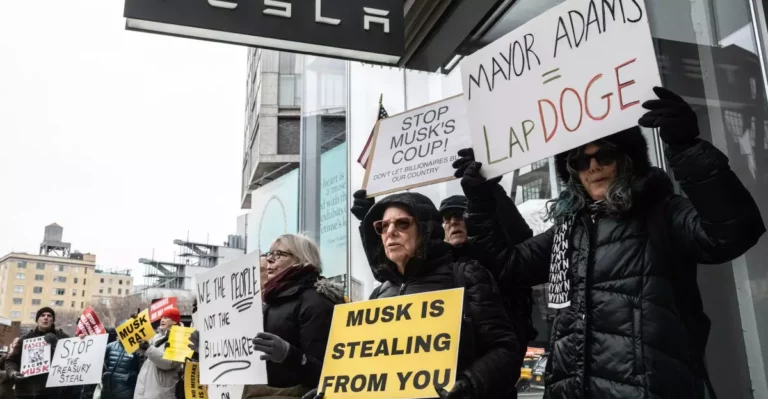 The Shift in Tesla’s Public Perception: Protests and Backlash Against Elon Musk