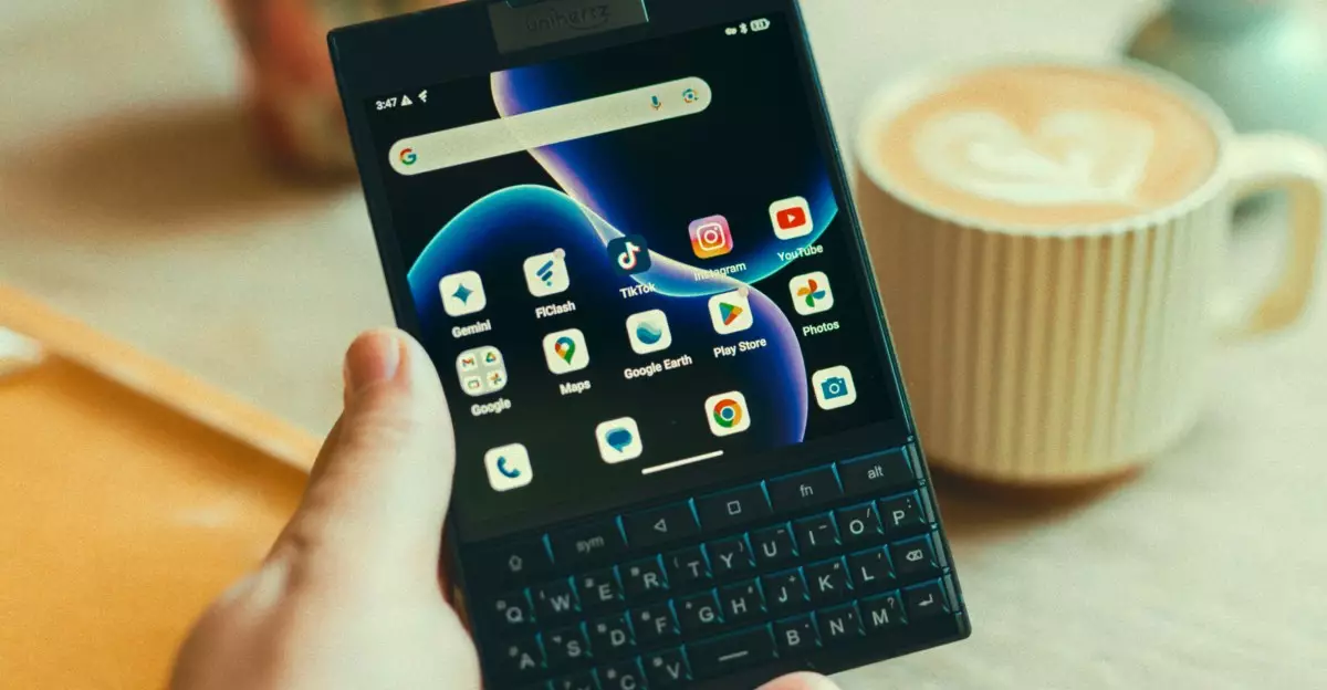 Reviving a Classic: Unihertz Titan 2 Sets New Standards in Keyboard Phones