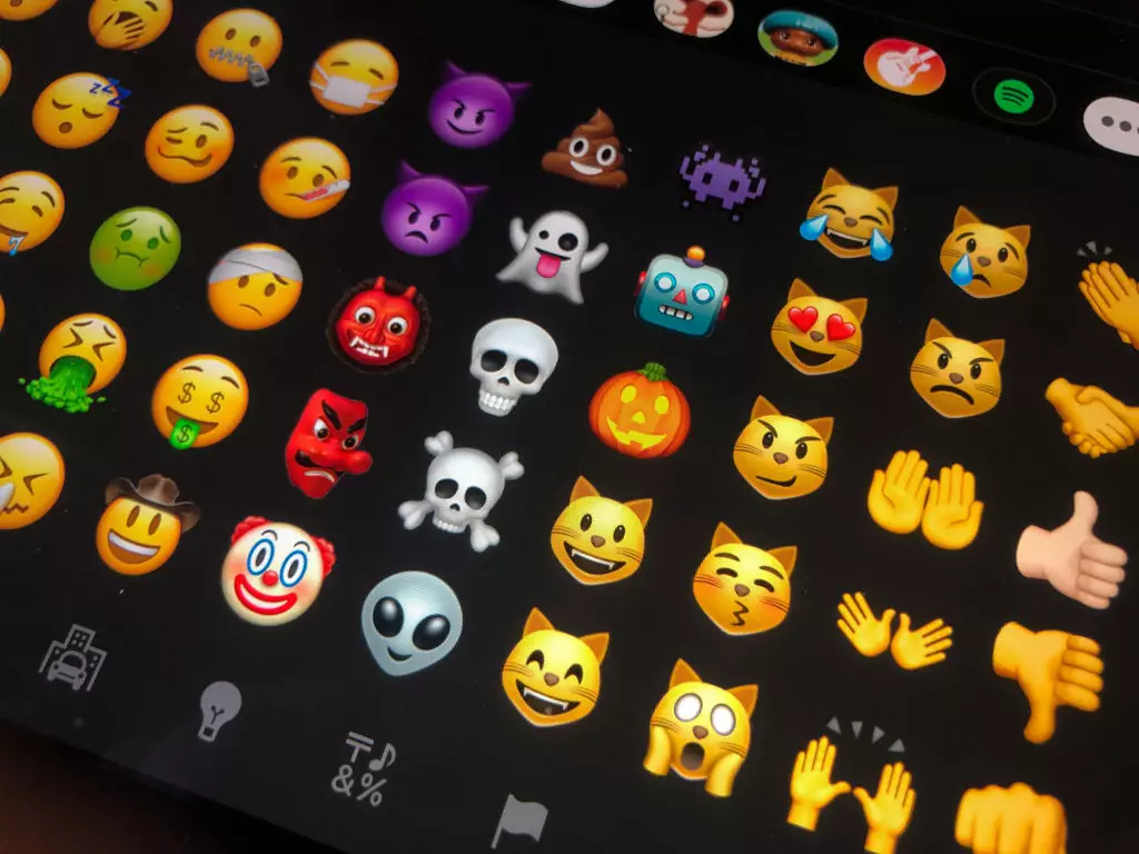Revolutionizing Engagement: Apple’s Bold Move to Infuse Entertainment into News Subscriptions