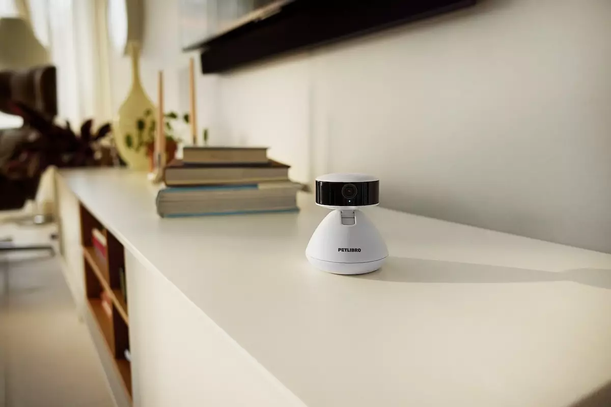 Revolutionizing Pet Care: How PetLibro’s AI-Powered Scout Camera Redefines Pet Monitoring